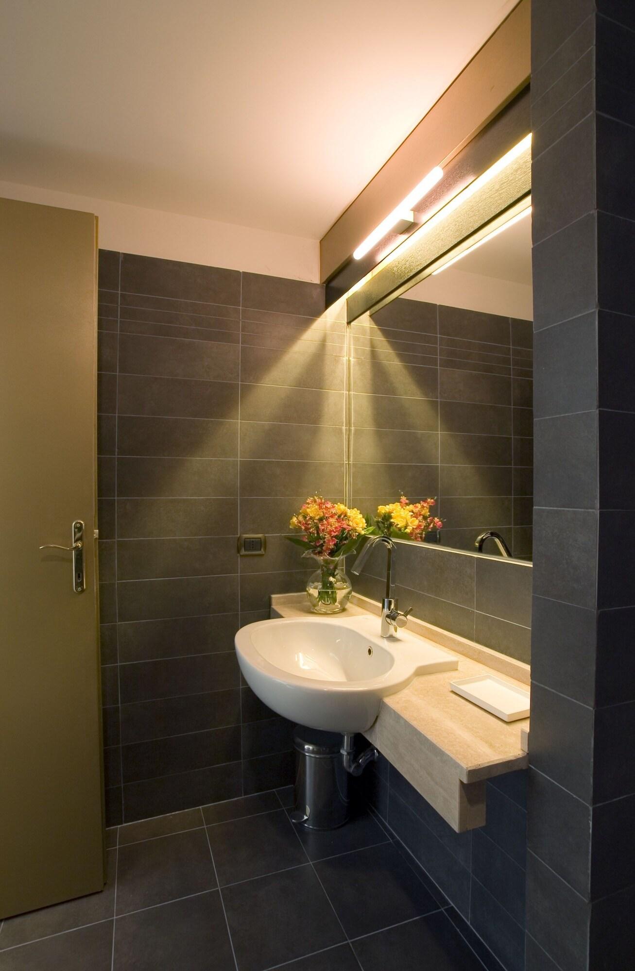 Ht Romeo Al Babuino Hotel Exterior photo