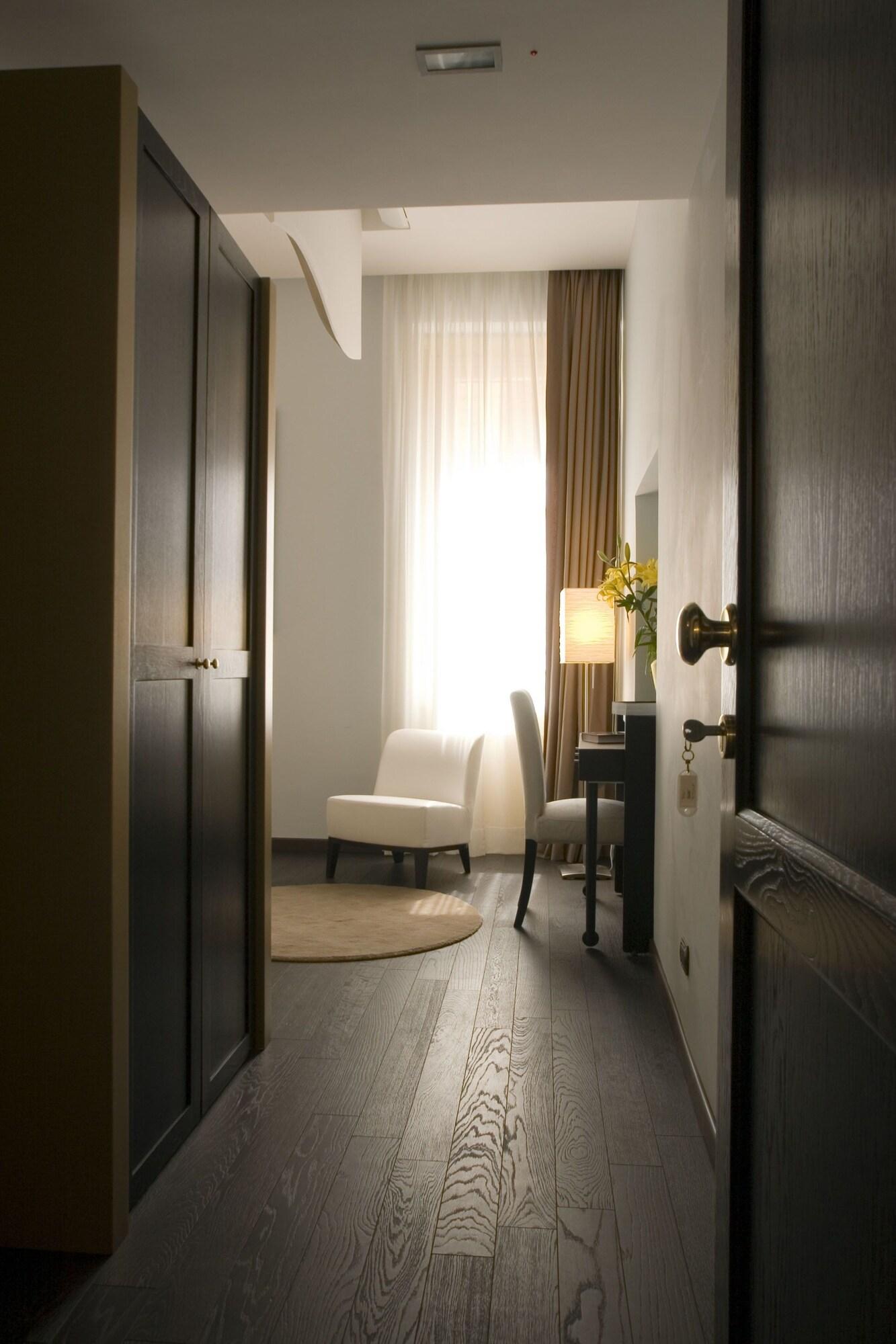 Ht Romeo Al Babuino Hotel Exterior photo